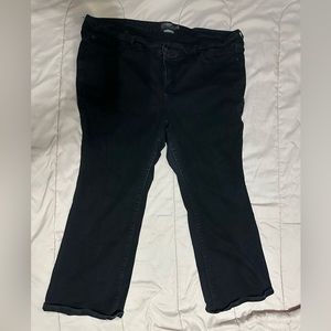 Torrid Mid- Rise Slim Boot Super Soft Size 28 Short